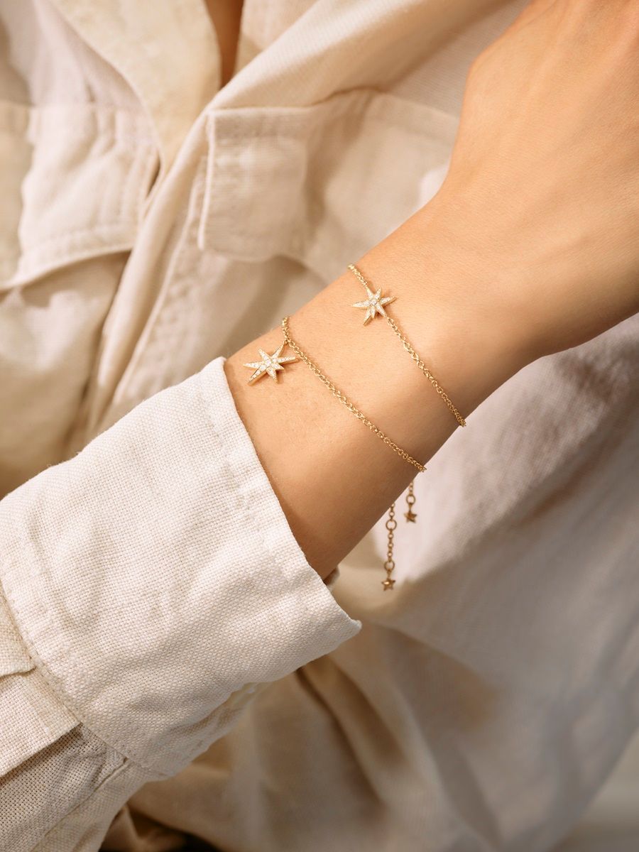 Funky Stars 18K Gold Bracelet w. 0.15ct Diamonds