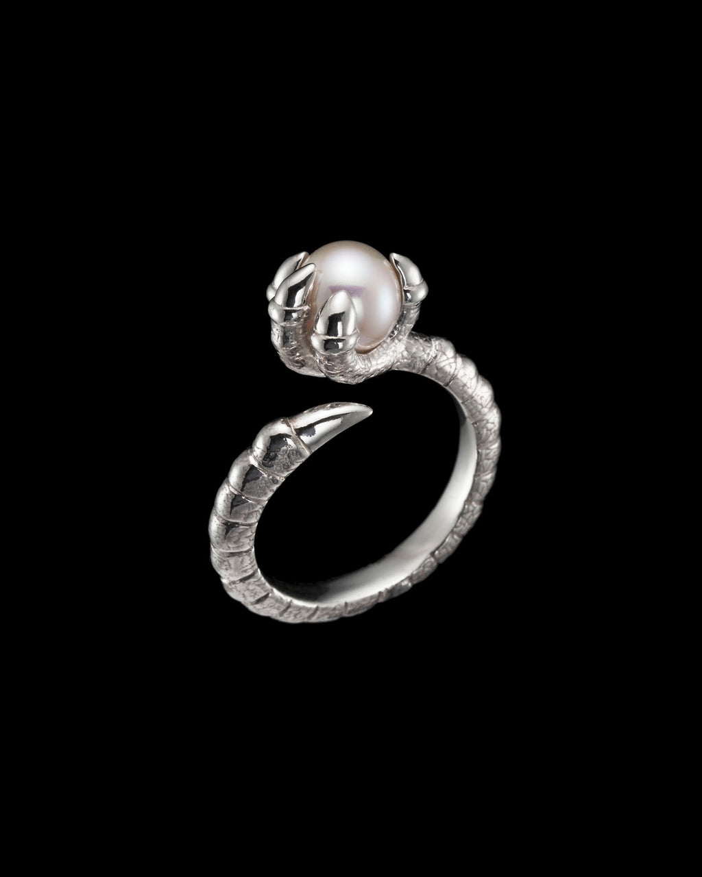 Claw Silver Ring w. Pearl