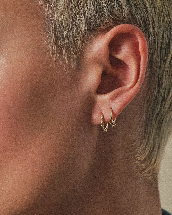 Rund Clicker Original med Mini Astra Add-On Plaque 9k Guld Hoop