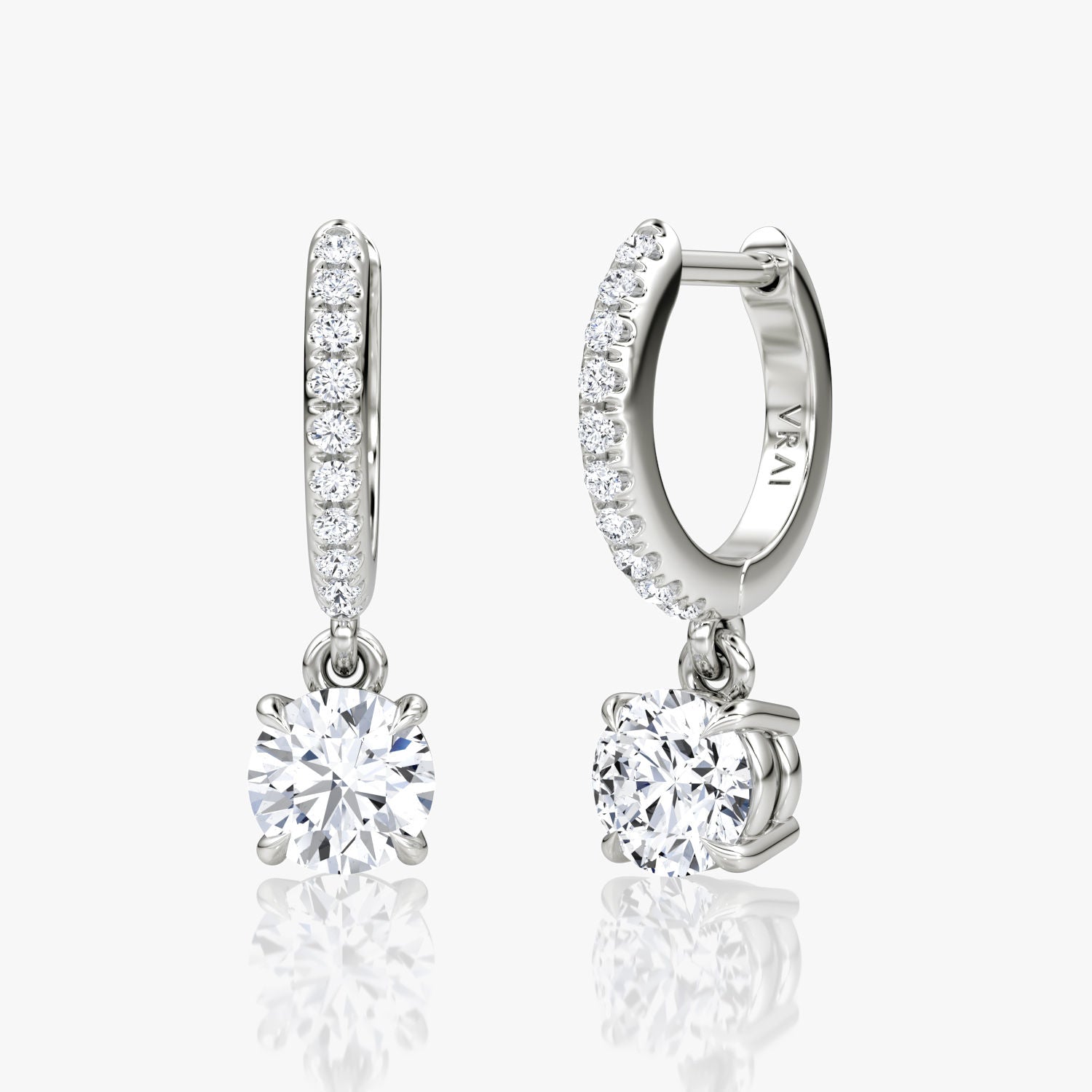 SOLITAIRE DROP PAVé 14K Weiß Gold Huggie Hoop w. Diamanten gewachsen