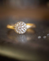 Small Mushroom Beam 18K Gold Ring w. Diamonds