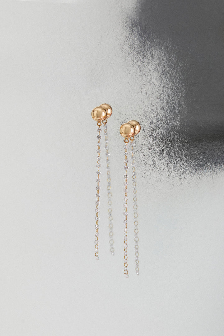 Cascade Nude 18K Whitegold Earrings w. Lab-Grown Diamonds