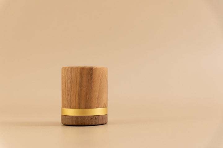 Walnut Goldlook Ring box