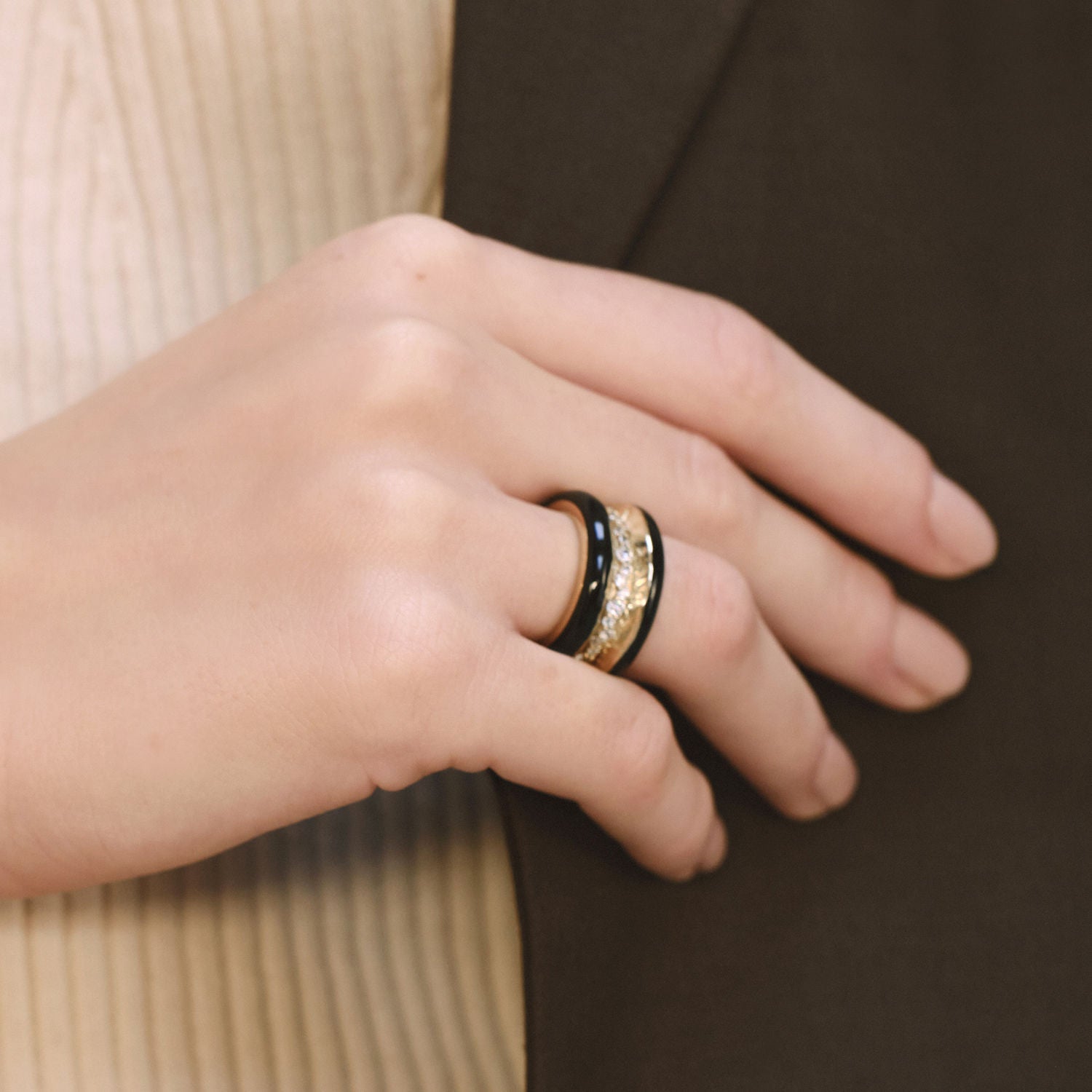 Antarctica Ice 18K Guld Ring m. Lab-Grown Diamanter& Sort Emalje