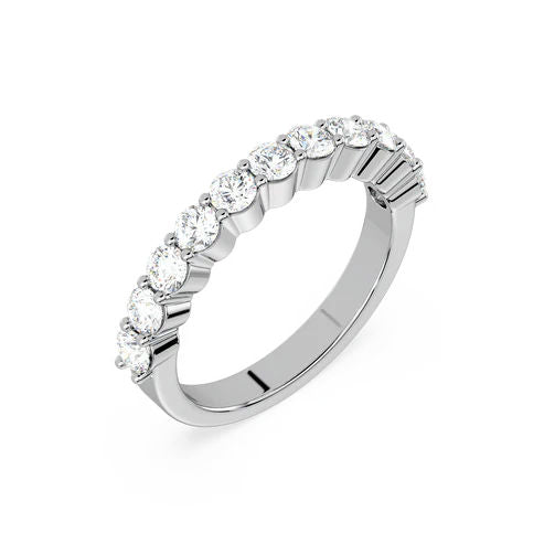 MEL 14K White Gold Ring w. Diamonds