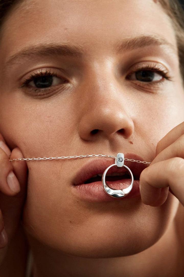 Hasla | Crystal Cubism Sølv Halskæde m. Blå Nano ædelsten