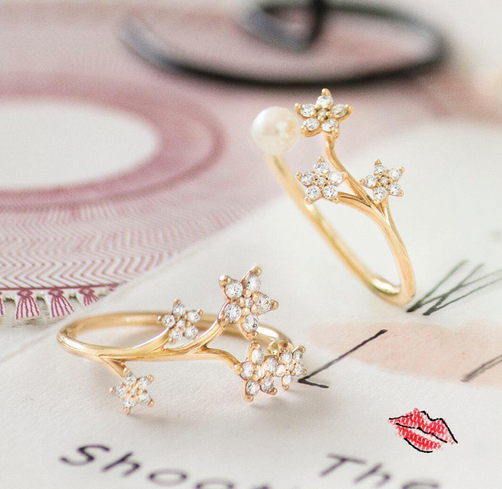Shooting Stars 18K Gold Ring w. Diamonds & Pearl