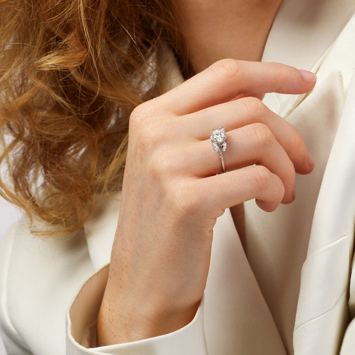 Winter Frost Solitaire 18K White Gold Ring w. 23 Diamonds