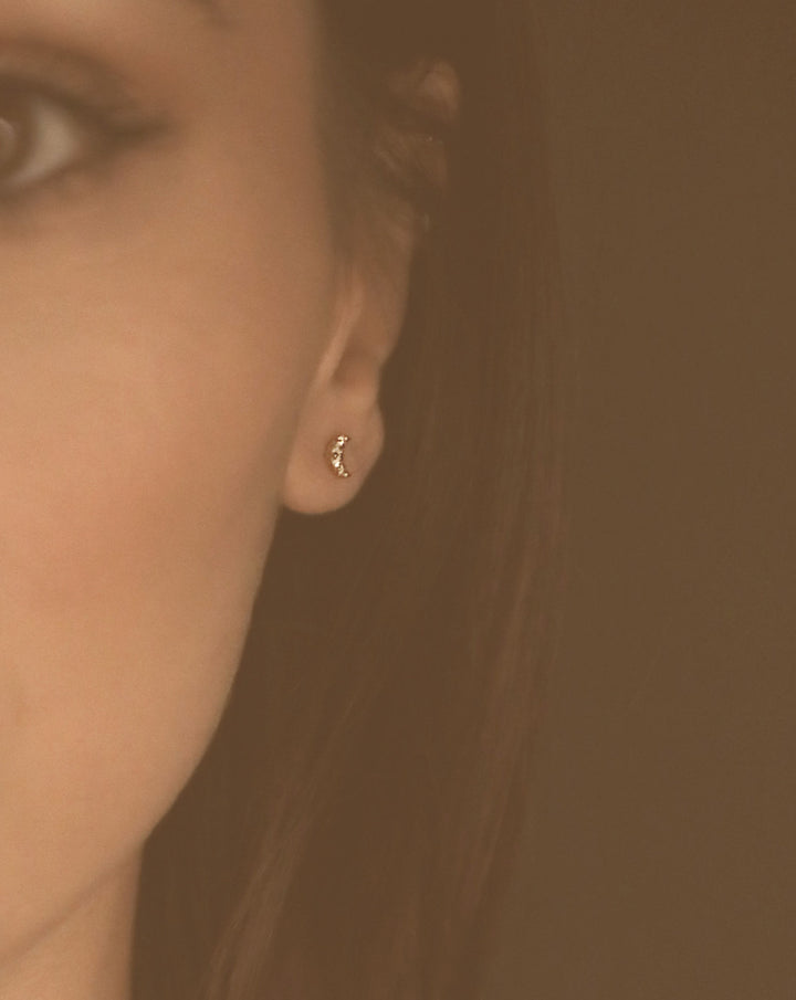 Halbmond 18k Roségold Stud w. Diamanten