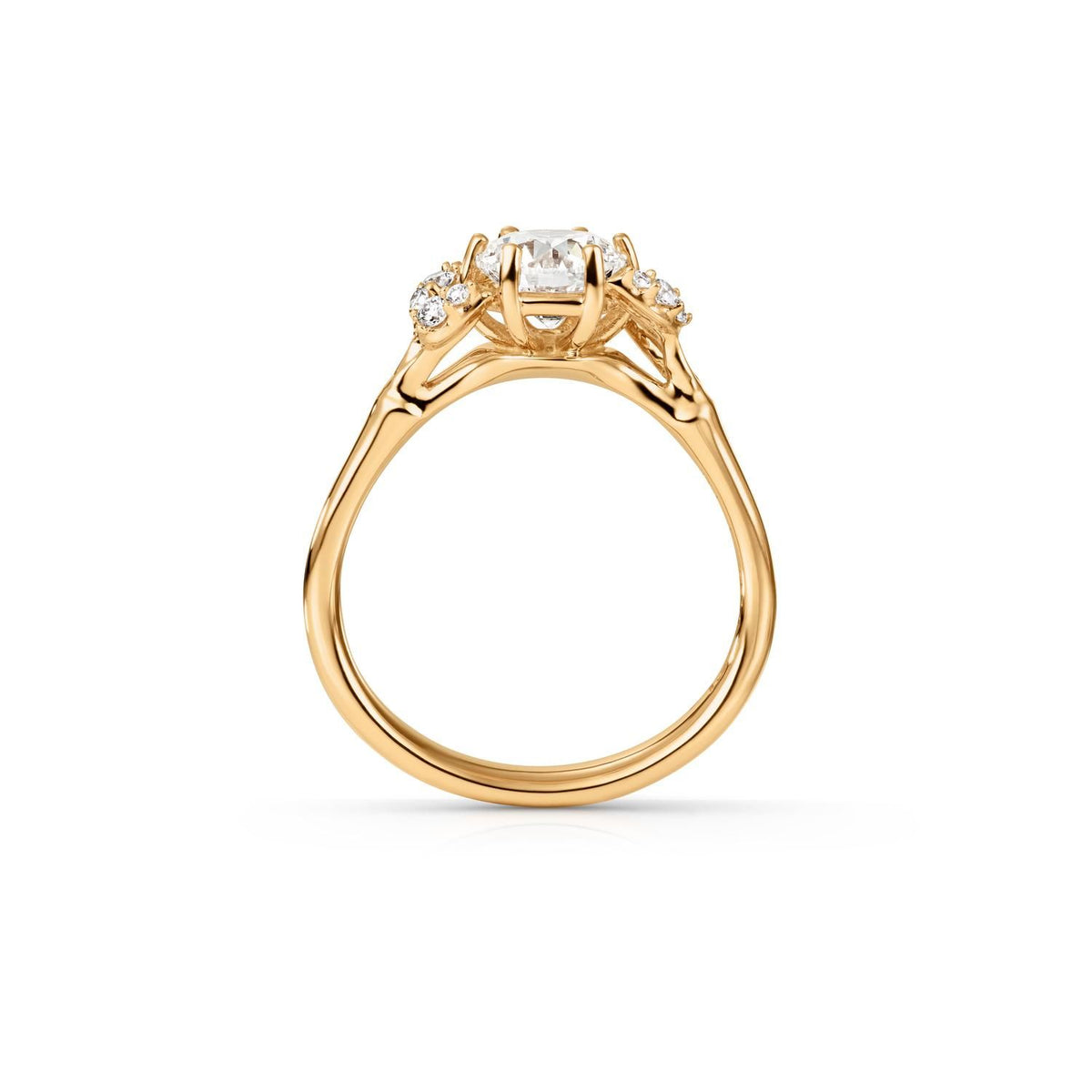 Winter Frost Solitaire 18K Gold Ring w. 11 Diamonds