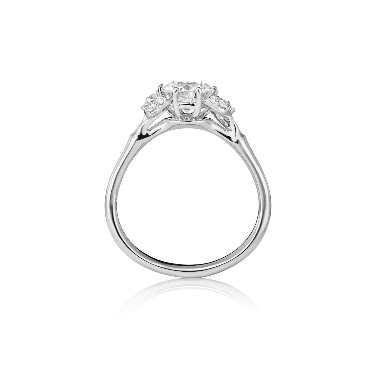 Winter Frost Solitaire 18K White Gold Ring w. 11 Diamonds