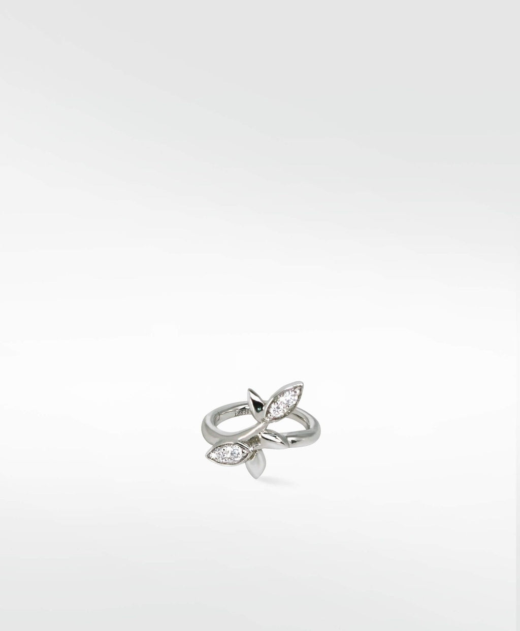 Leaf 14K Whitegold Earring w. Lab-Grown Diamonds