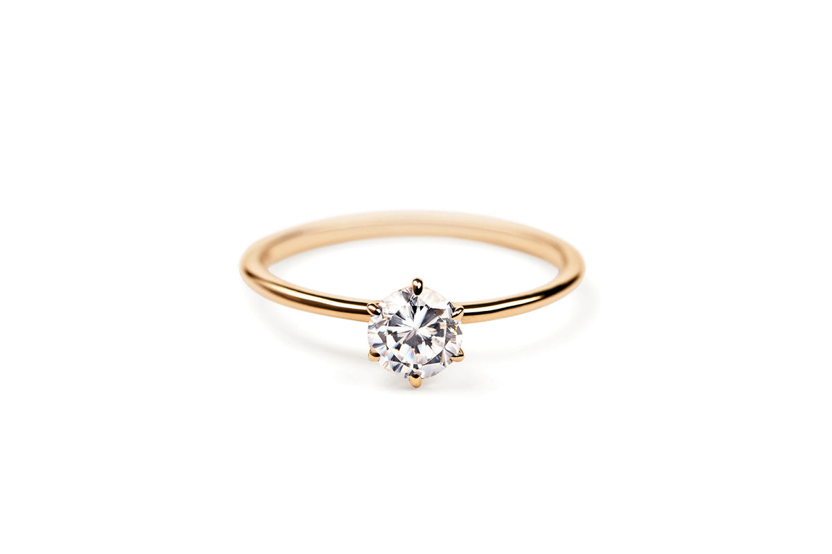Six Prong 14K or 18K Gold Ring w. 0.5ct Lab-Grown Diamond