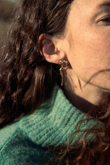 Palea Hanger II 14K Gold Earring w. Diamond