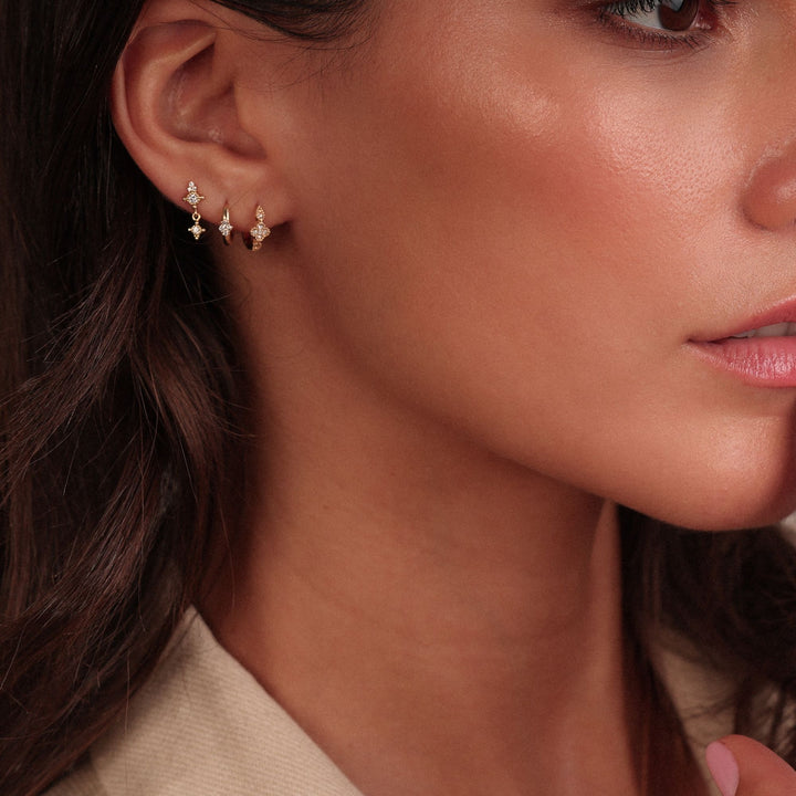 Paradis One 18K Gold Stud w. Diamonds
