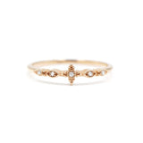 Pretty Greta 18K Gold Ring w. Diamonds