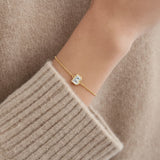 Alphabet Initial B 18K Gold, Rosegold or Whitegold Bracelet w. Solitaire Lab-Grown Diamond