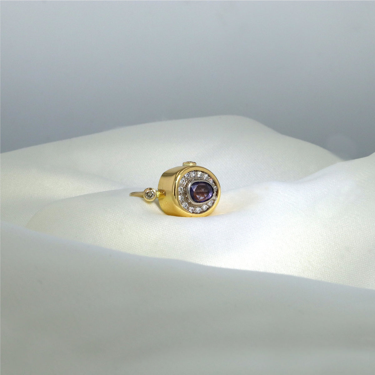 Pavé Cocktail 18K & 22K Gold Ring w. Sapphire & Diamonds