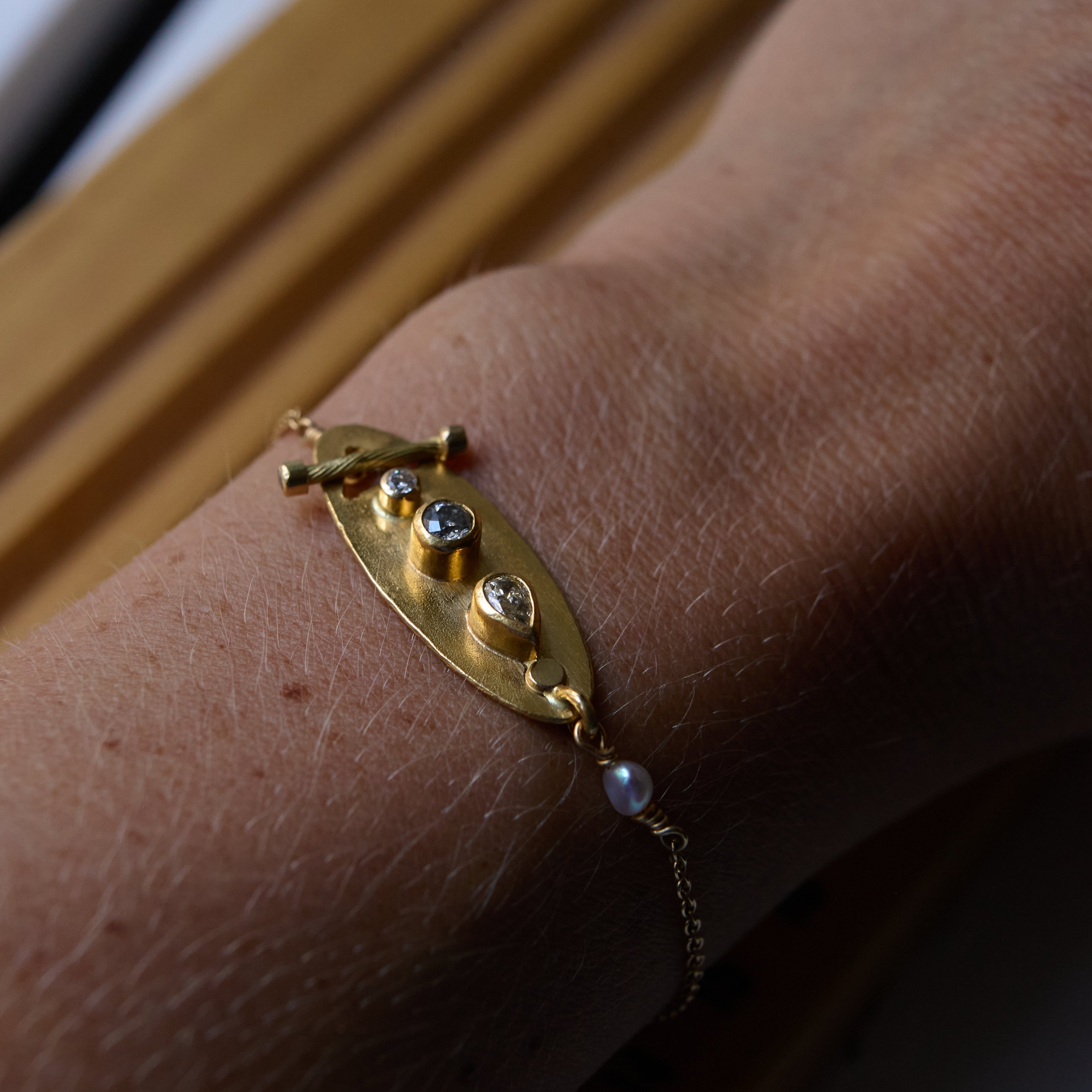 Riva 18K & 22K Gold Bracelet w. Keshi Pearl & Diamonds