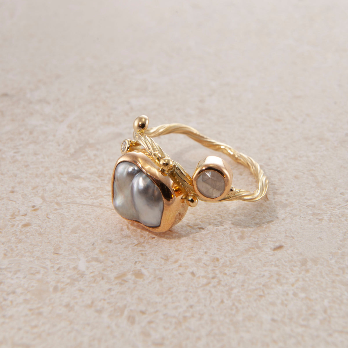 Seafire 18K & 22K Gold Ring w. Pearl & Diamond