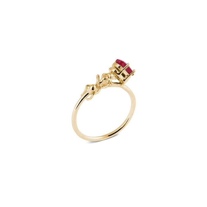 Ant Gold Plated Ring w. Upcycled Ruby