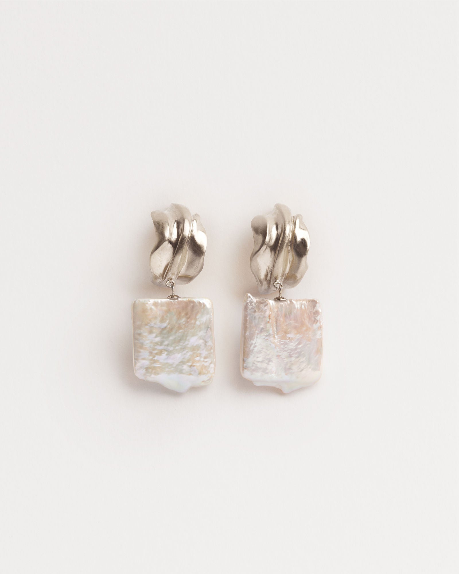 Dobra Silver Earrings w. Keshi Pearls