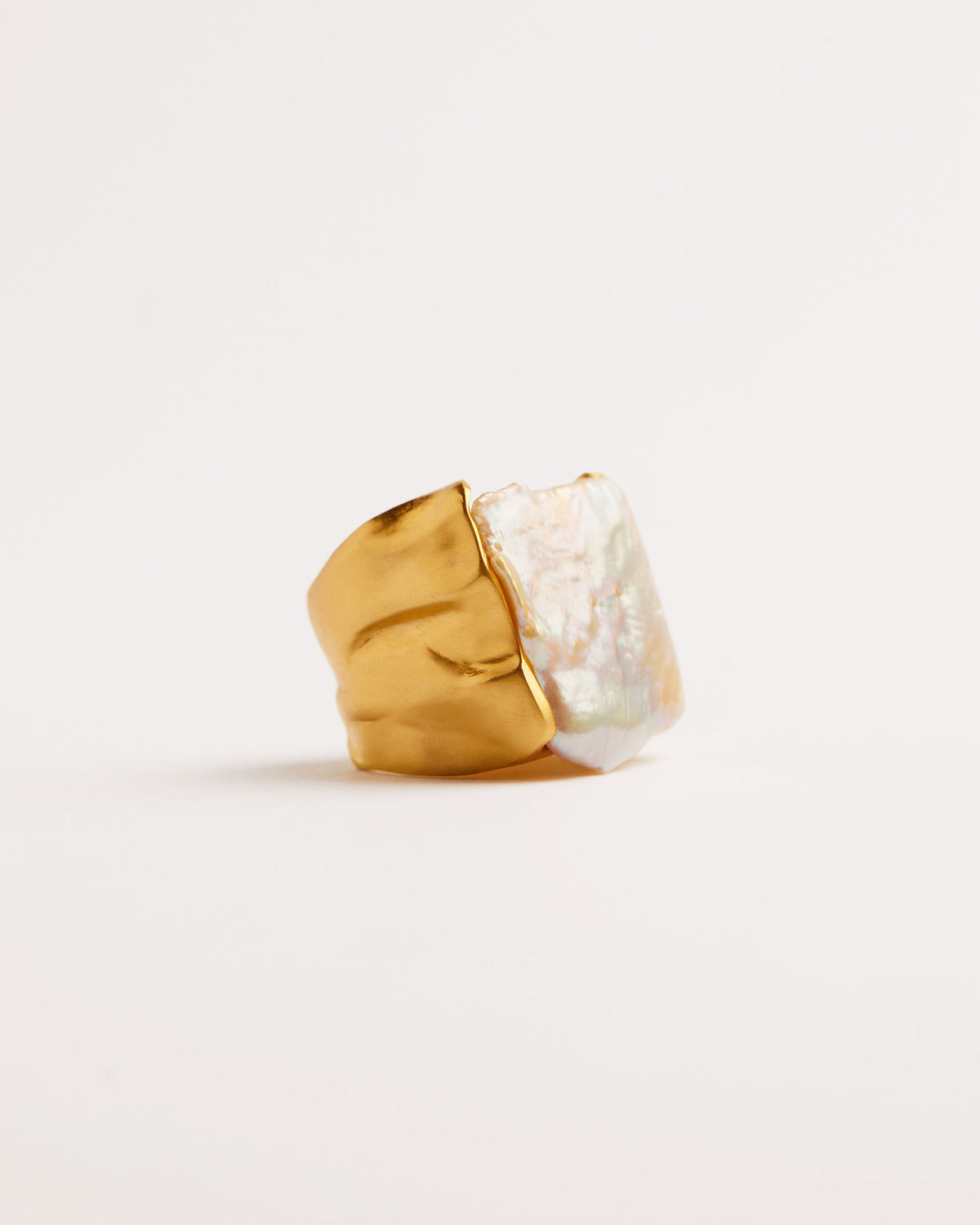 Dobra Gold Plated Ring w. Keshi Pearls