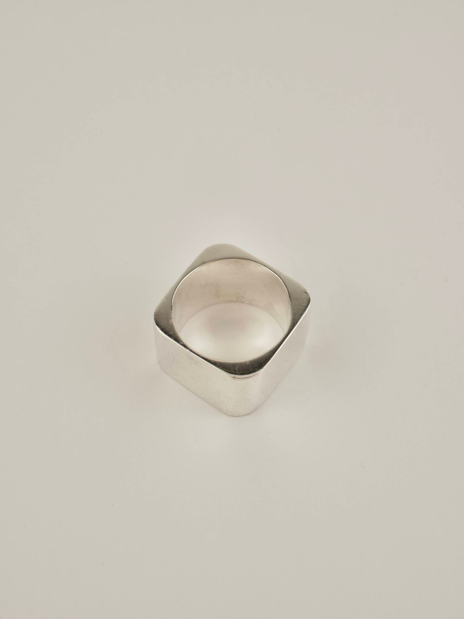 Carré Silver Ring