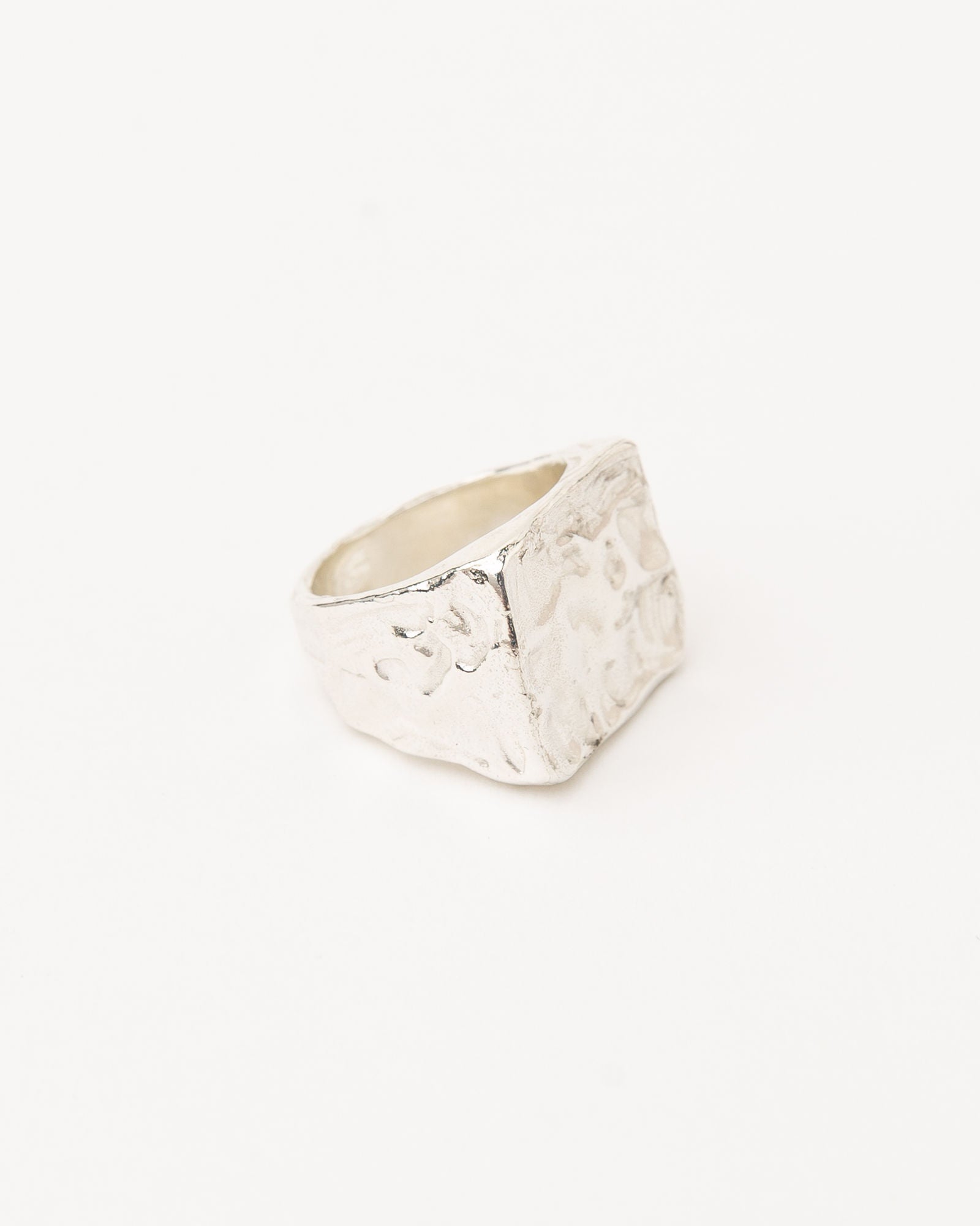 Areia Rectangular Silver Signet Ring