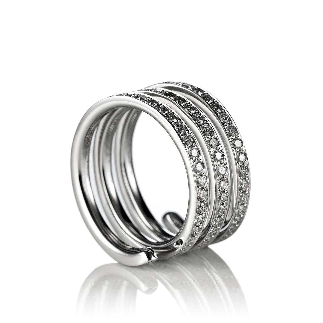 Spring Large 18K Gold, Rosegold or Whitegold Ring w. Diamonds