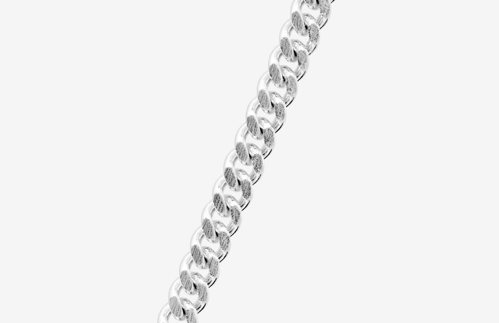 IX Curb gebürstet Silberarmband