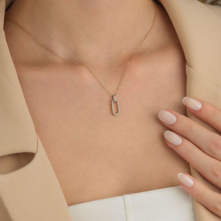 Ekta 18K Gold Necklace w. Diamonds