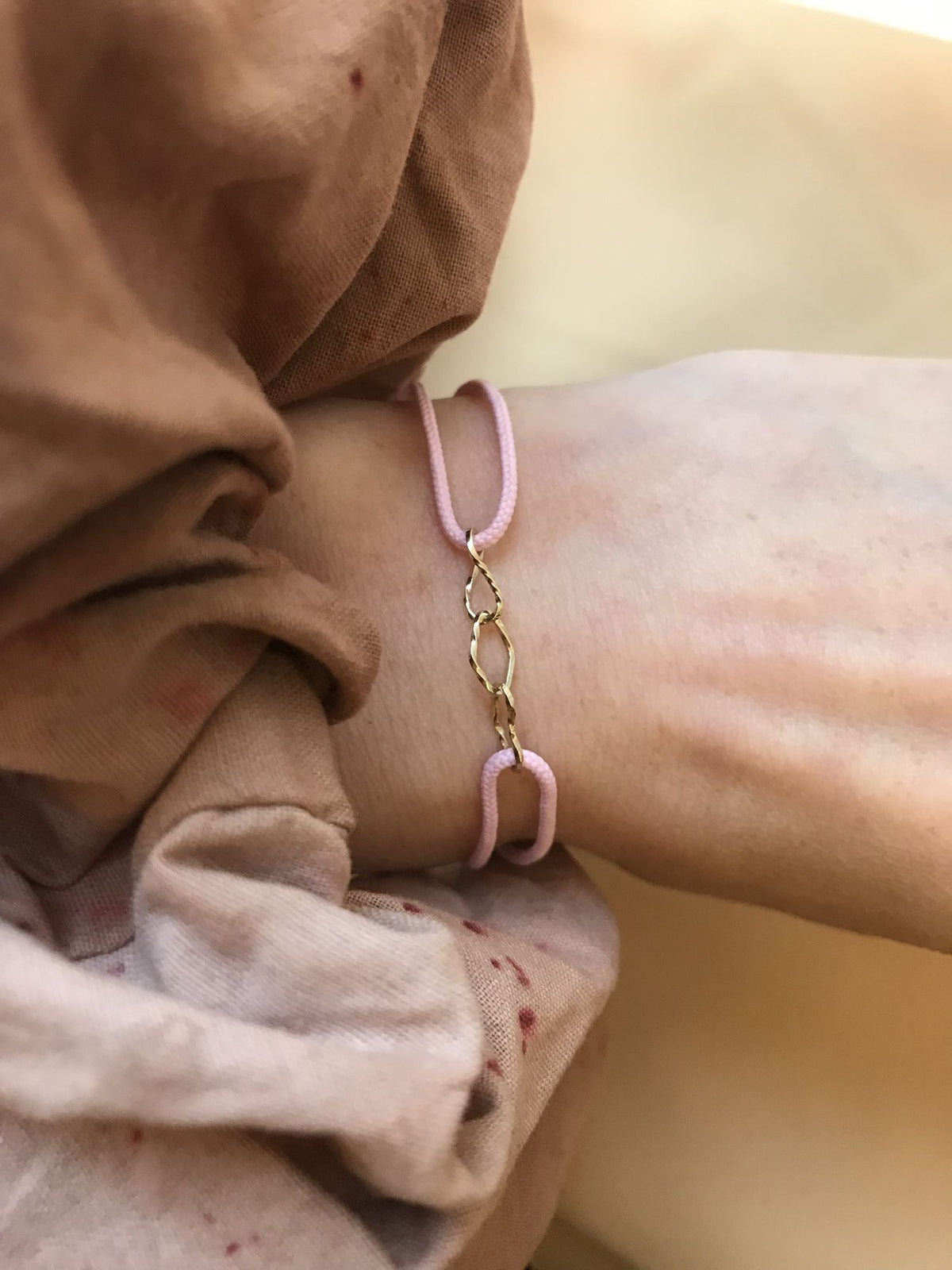 Twist Dream 3 Link 14K Gold Armband W. Öko-Cord