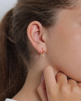 Star 18K Gold, Whitegold or Rosegold Earring w. Diamonds