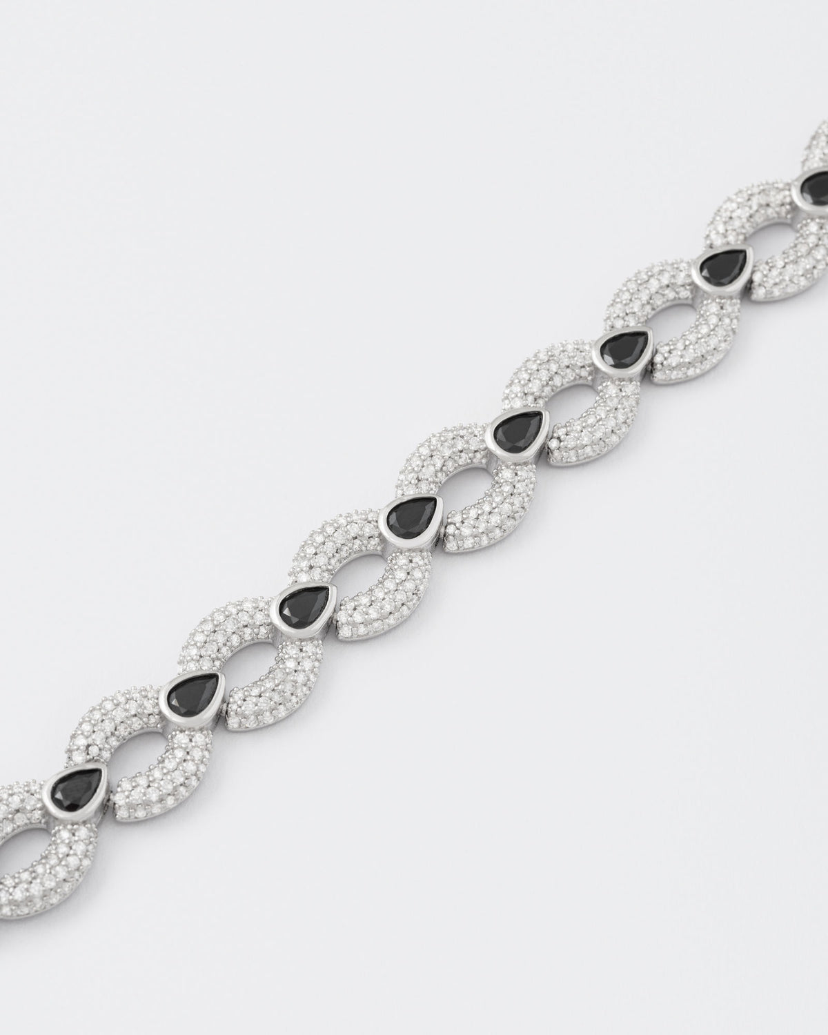 Magnet Rhodium Plated Silver Bracelet w. Moissanite