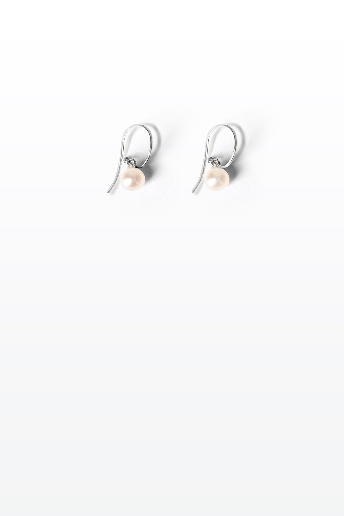 Glanz 05 18K Whitegold Ohrringe w. Perle