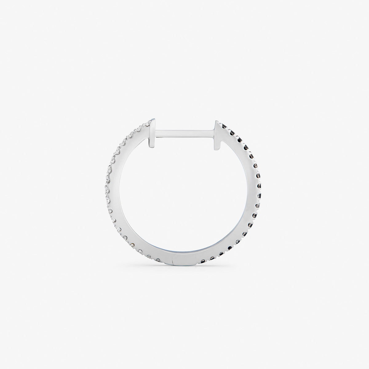 16 mm 14k Whitegold Hoop w. Diamonds