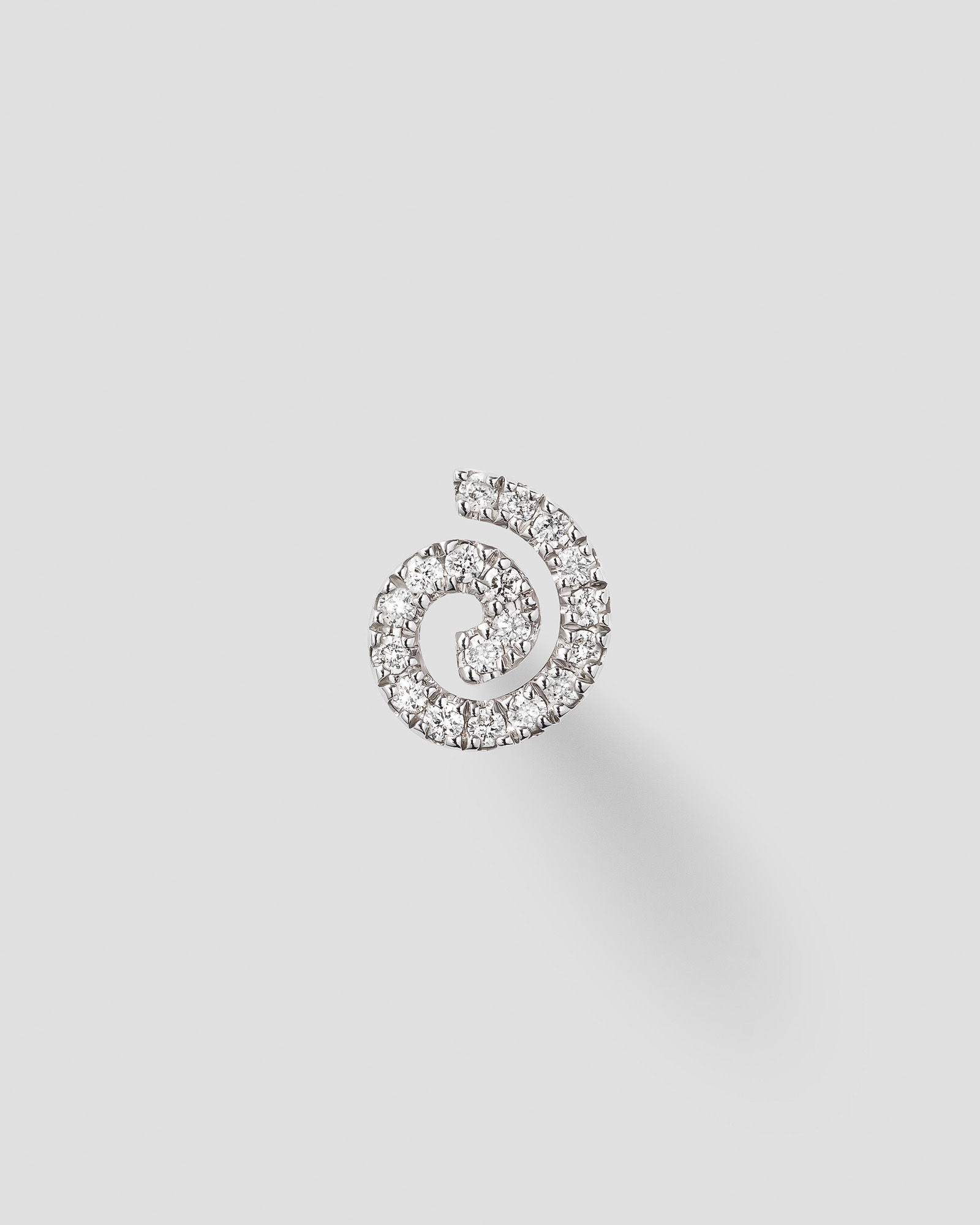 Swirl Labret 14k Whitegold Ear Piercing w. Diamonds