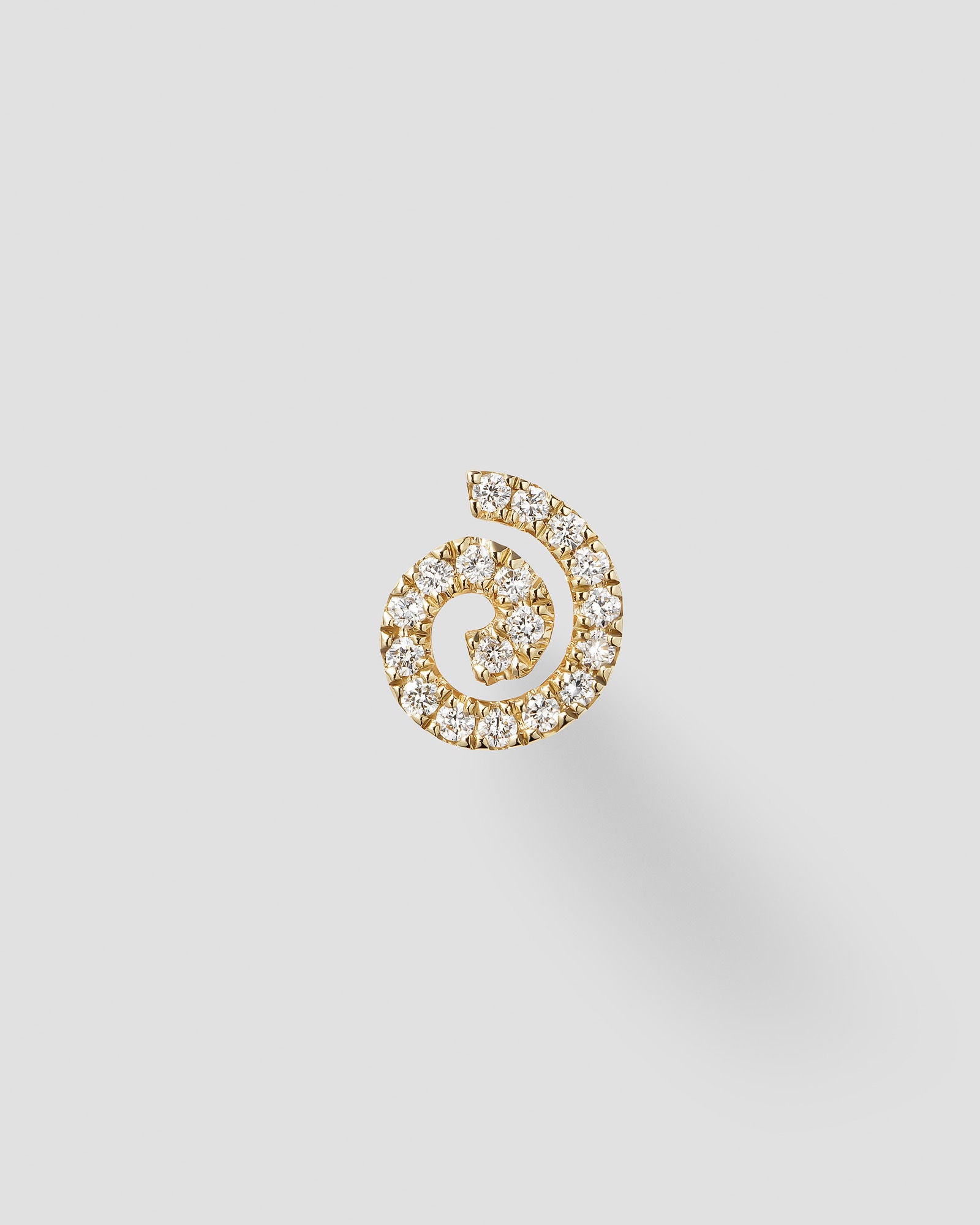 Swirl Labret 14k Gold Ear Piercing w. Diamonds