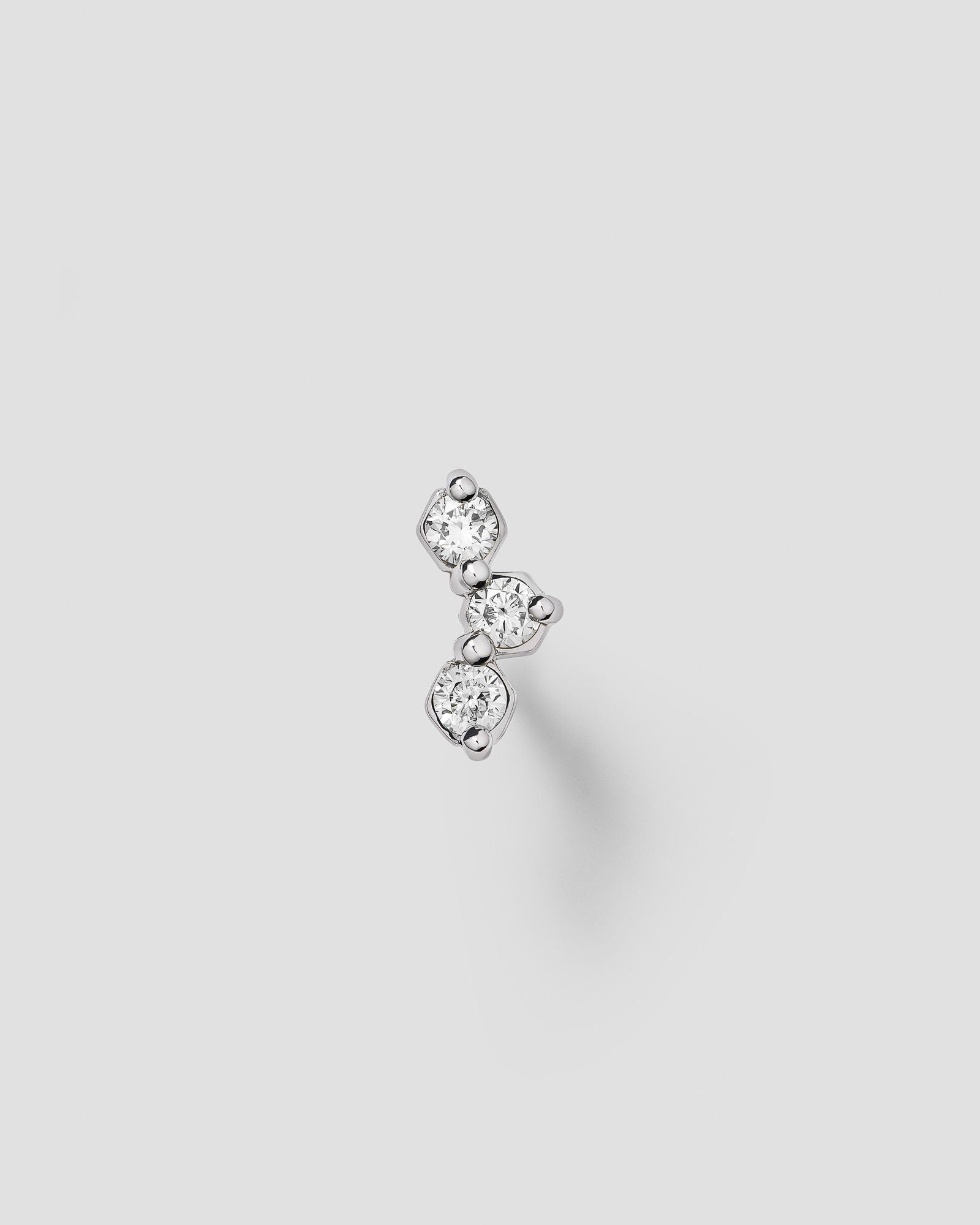 Honey I'm Home Labret 14k Whitegold Ear Piercing w. Diamonds