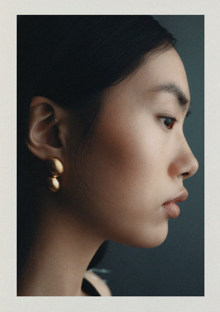 Ivory Labret 14k Gold Ear Piercing w. Diamonds