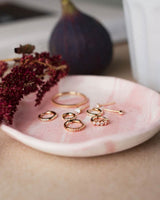 Signature 7mm 18K Gold, Whitegold or Rosegold Huggie w. Diamonds