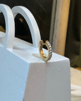 EIRA 14K Gold, Weißgold oder Roségold Huggie W. Diamanten