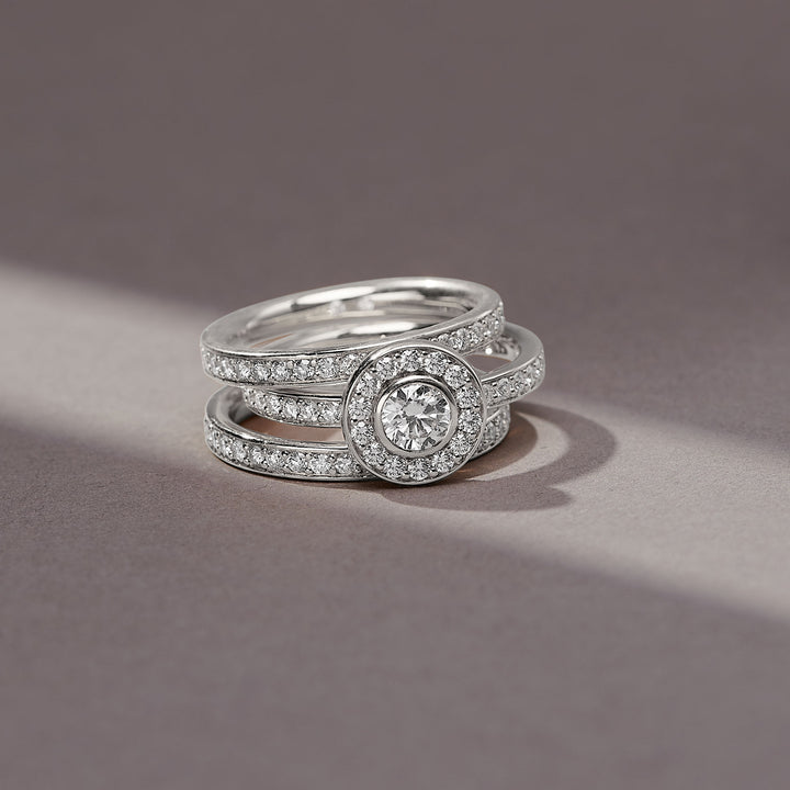 Elegance Band 18K Whitegold Ring w. Diamonds