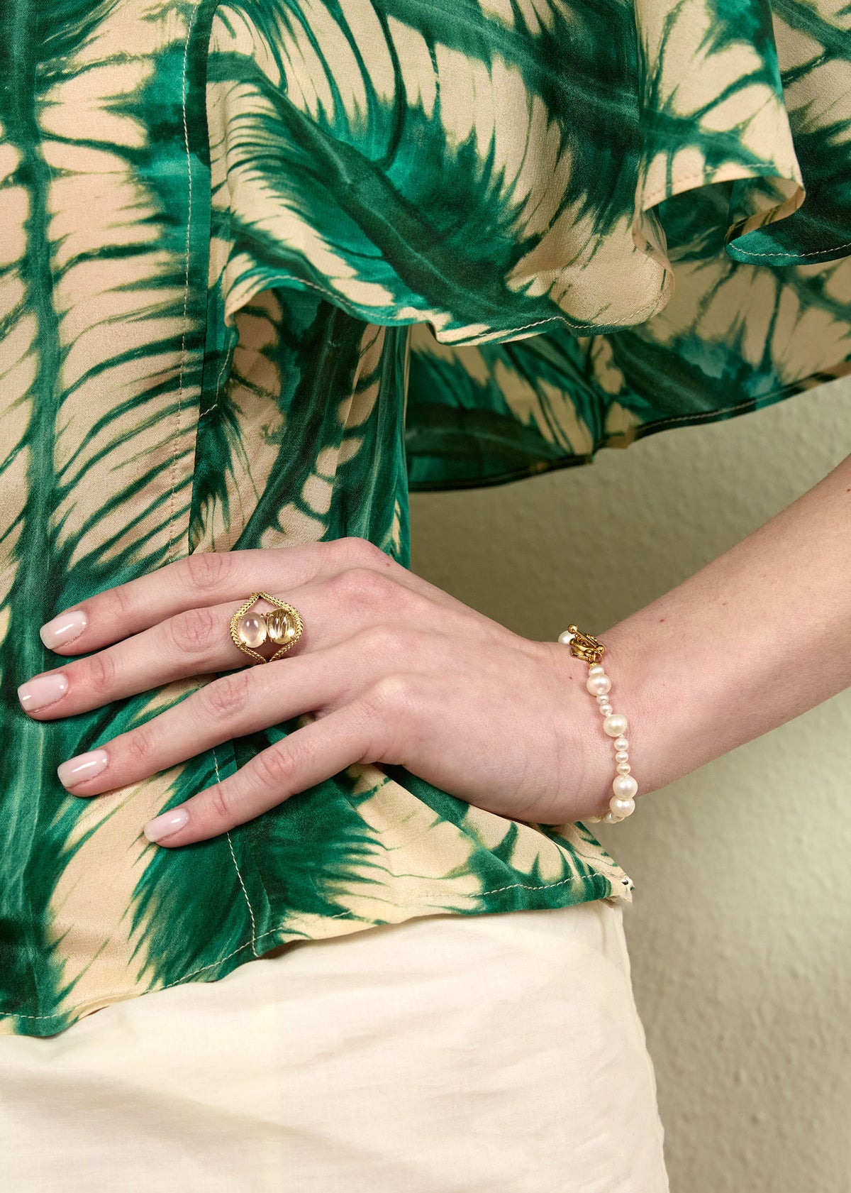 Madeleine Forgyldt Armbånd m. Perle