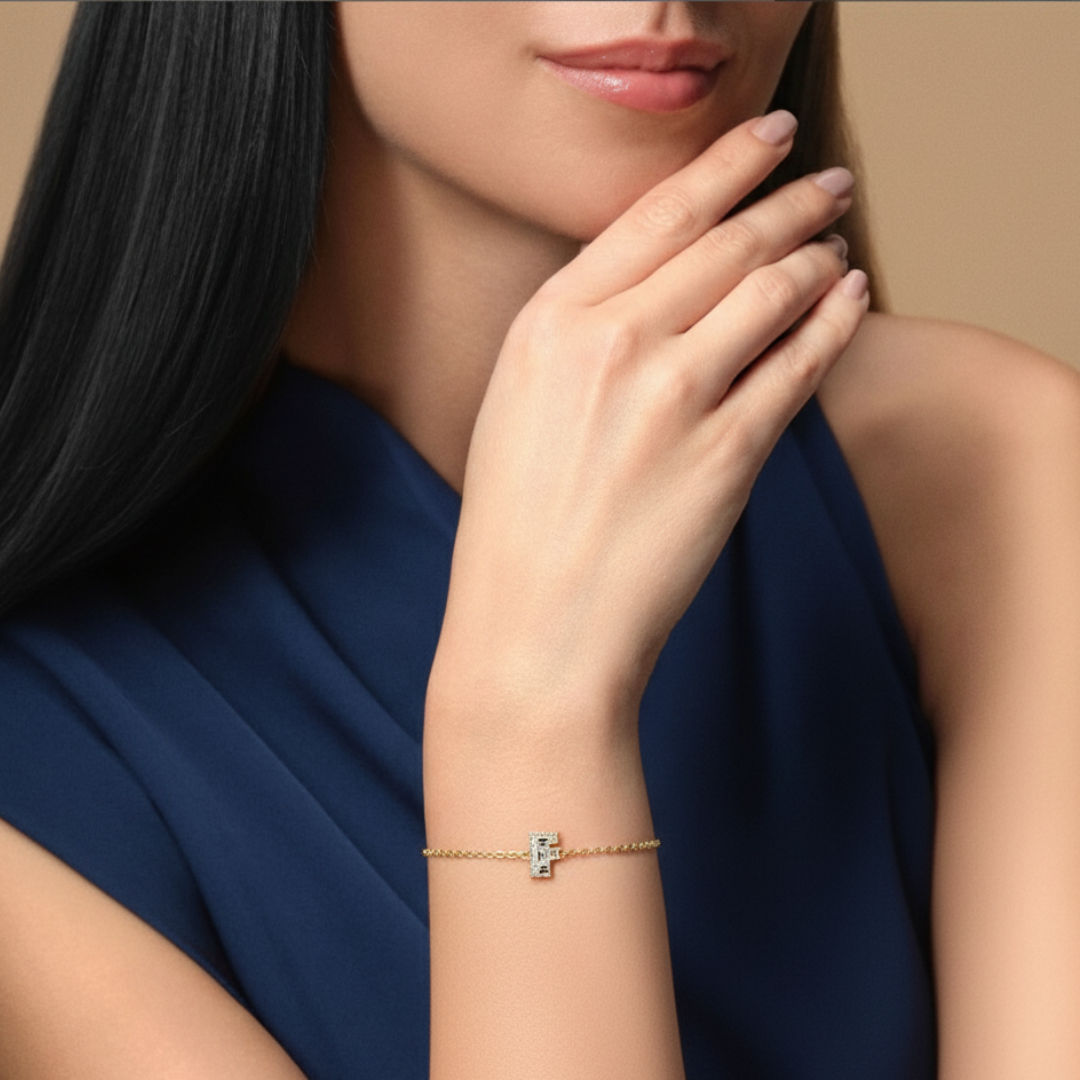 Alphabet Initial F 18K Gold, Rosegold or Whitegold Bracelet w. Solitaire Lab-Grown Diamond
