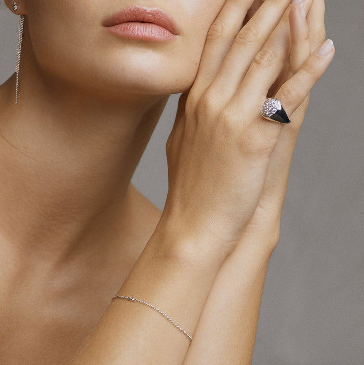Fina 18K Whitegold Bracelet w. Diamond