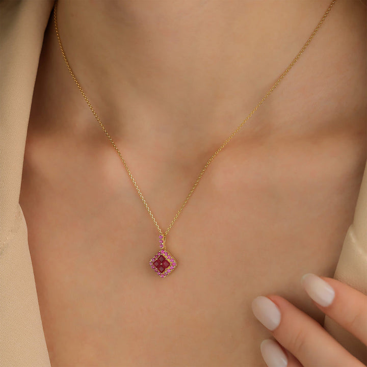 Fortuna 18K Gold Necklace w. Rubies & Sapphires