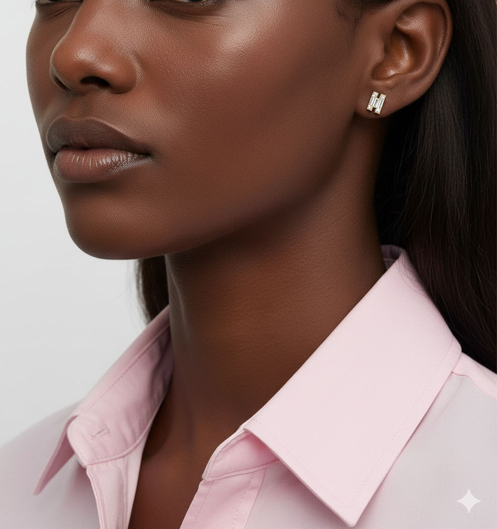 Alphabet Initial H 18K Gold, Whitegold or Rosegold Stud Earrings w. Solitaire Lab-Grown Diamond