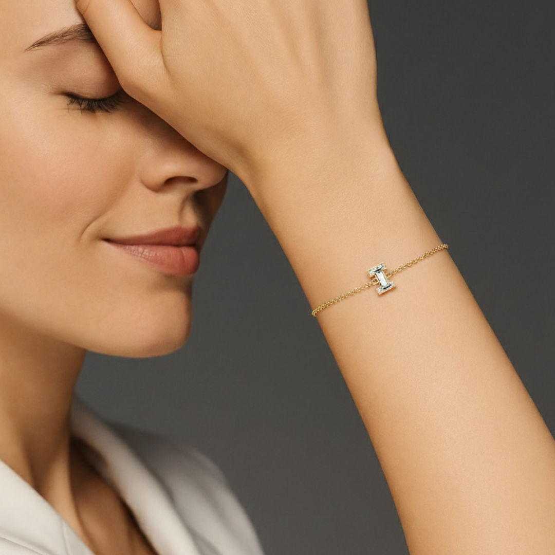 Alphabet Initial I 18K Gold, Rosegold or Whitegold Bracelet w. Solitaire Lab-Grown Diamond